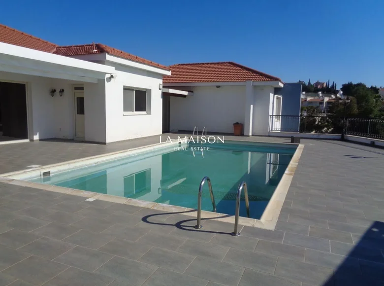 Casa 6 habitaciones 635 m² Comunidad St. Tychon, Chipre