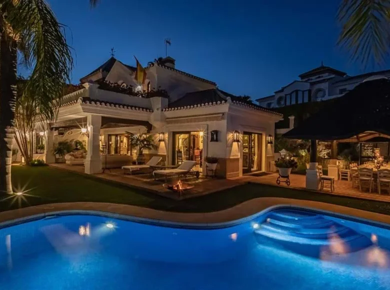 Villa de 7 dormitorios  Marbella, España