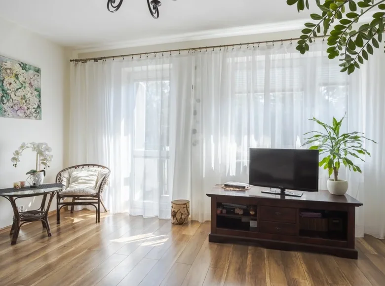 2 room apartment 37 m² Warsaw, Poland
