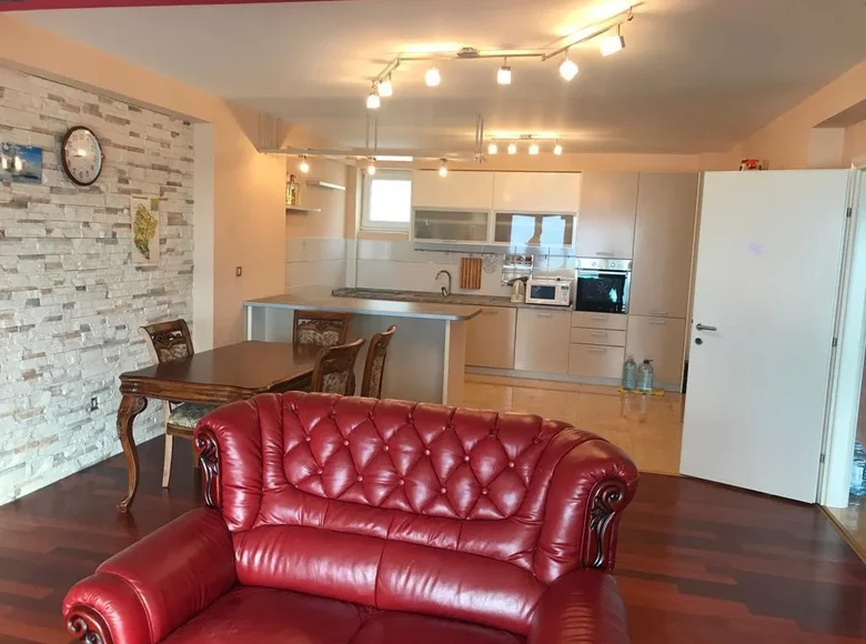 Apartamento 3 habitaciones  Petrovac na Moru, Montenegro