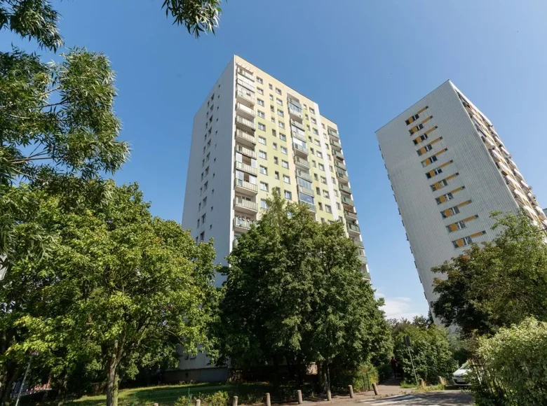 2 room apartment 44 m² Warsaw, Poland