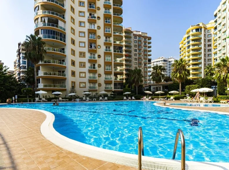 1 bedroom apartment  Mahmutlar, Turkey