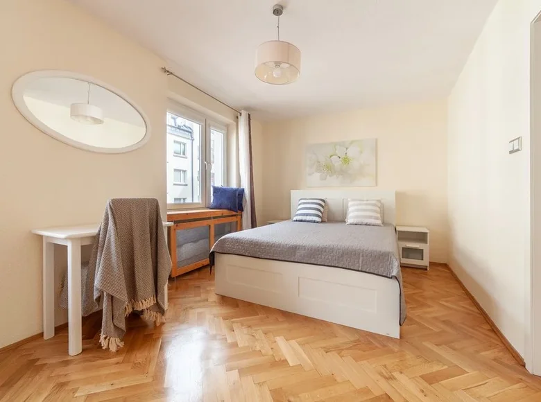 Квартира 3 комнаты 87 м² Варшава, Польша