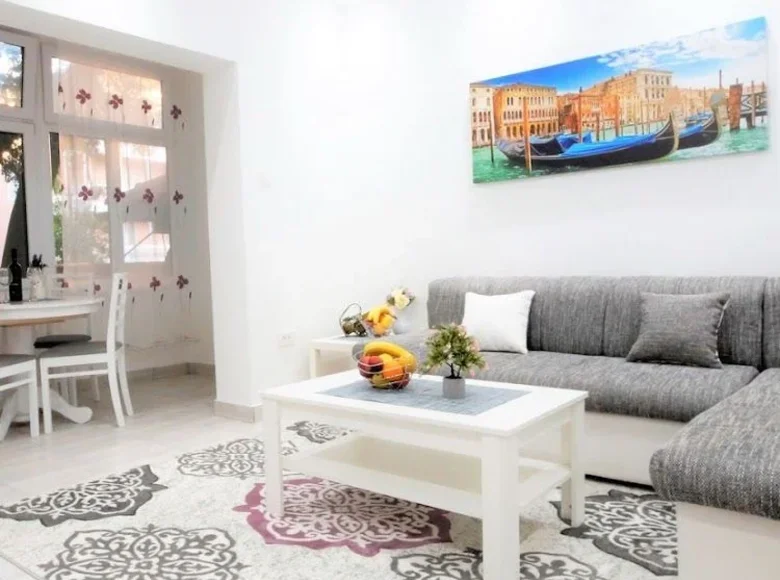 2 bedroom apartment 78 m² Tivat, Montenegro