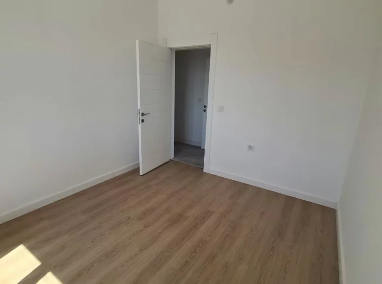 Kvartira 3 xonalar 83 m² Toshkentda