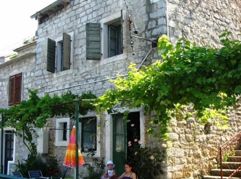 Casa 100 m² Lepetane, Montenegro