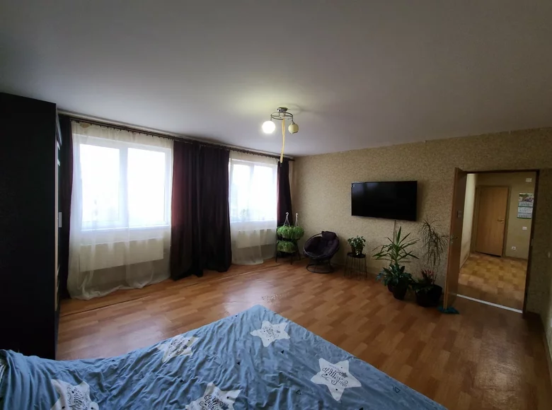 Mieszkanie 3 pokoi 75 m² Volosovo, Rosja
