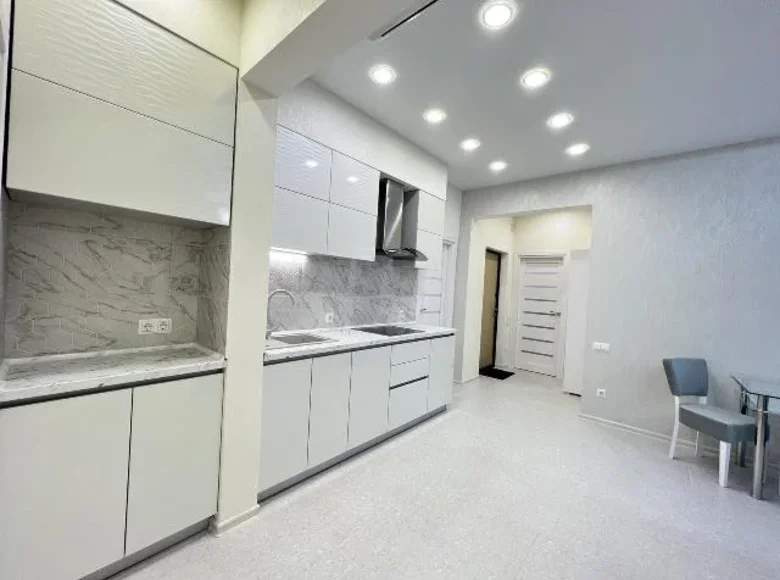 Wohnung 2 Zimmer 695 m² Sjewjerodonezk, Ukraine