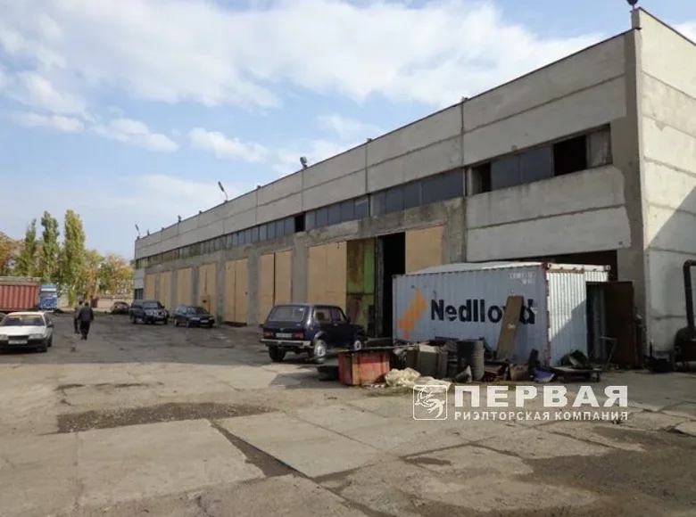 Commercial property 6 000 m² in, All countries