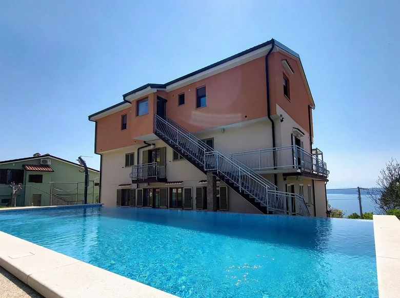 House 20 bedrooms 588 m² Crikvenica, Croatia