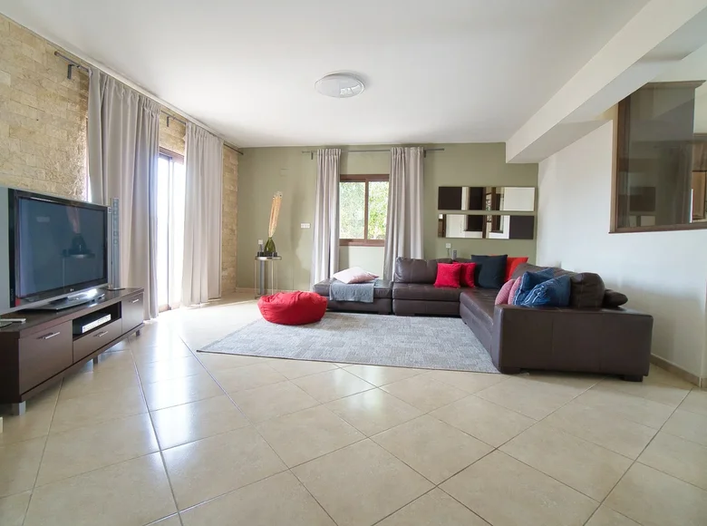 3 bedroom house 196 m² Paramytha, Cyprus