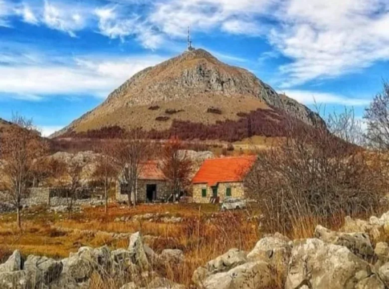 Grundstück 60 m² Cetinje, Montenegro