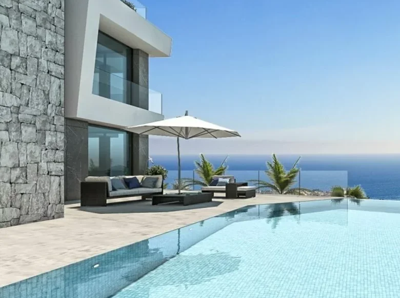 4 bedroom house 456 m² Calp, Spain