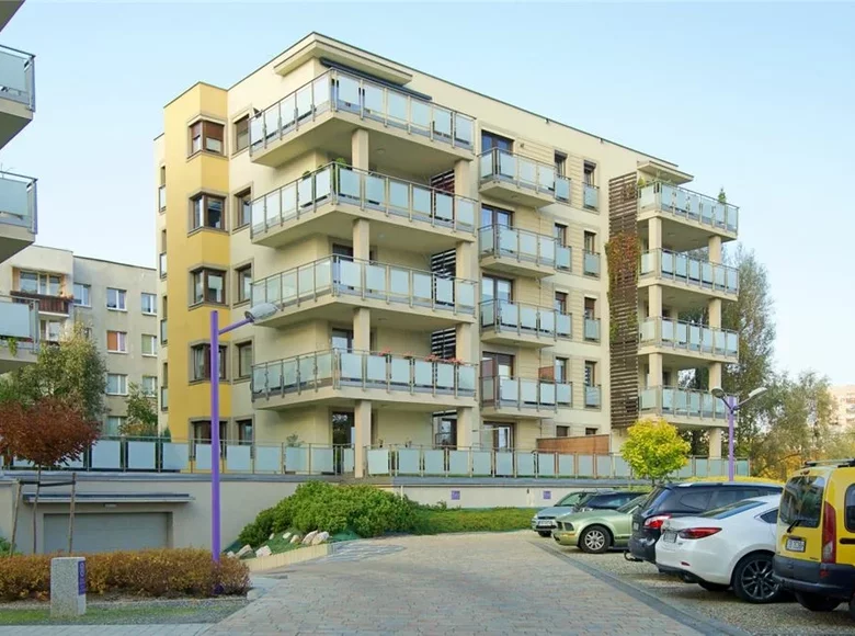 Mieszkanie 3 pokoi 66 m² Bielsko-Biała, Polska