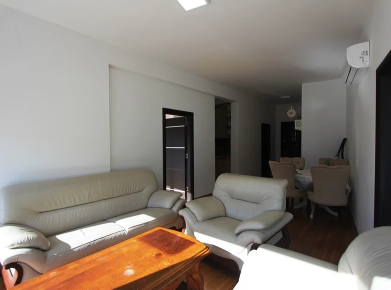 Wohnung 2 Schlafzimmer 66 m² Rafailovici, Montenegro