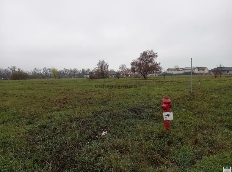 Land 839 m² Siofok, Hungary