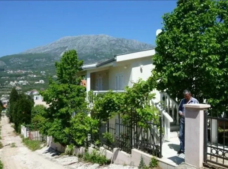 Haus 4 Schlafzimmer 172 m² Dobra Voda, Montenegro