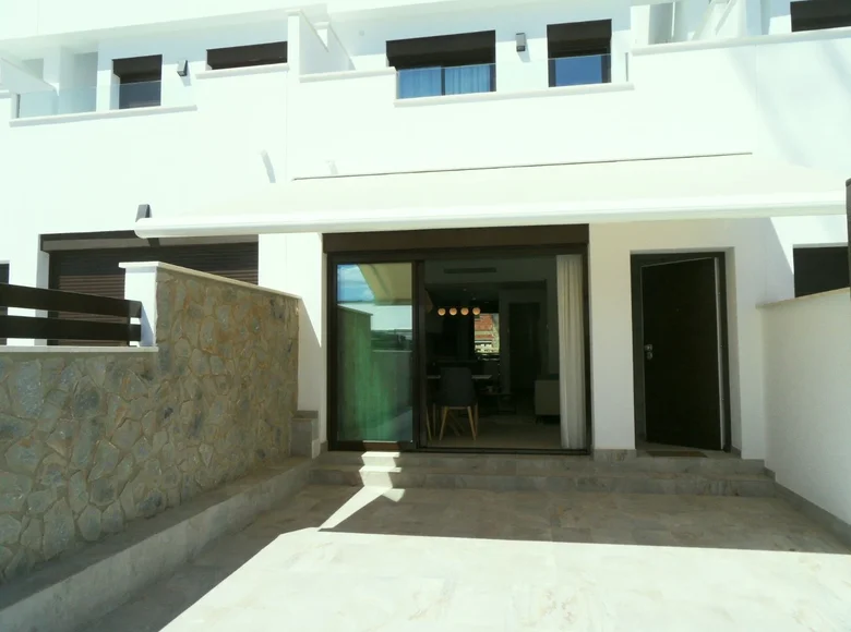 Szeregowiec 3 pokoi 93 m² Izhevsk, Rosja