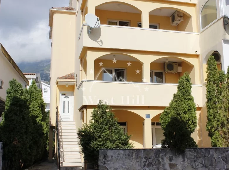 Commercial property 340 m² in Budva, Montenegro