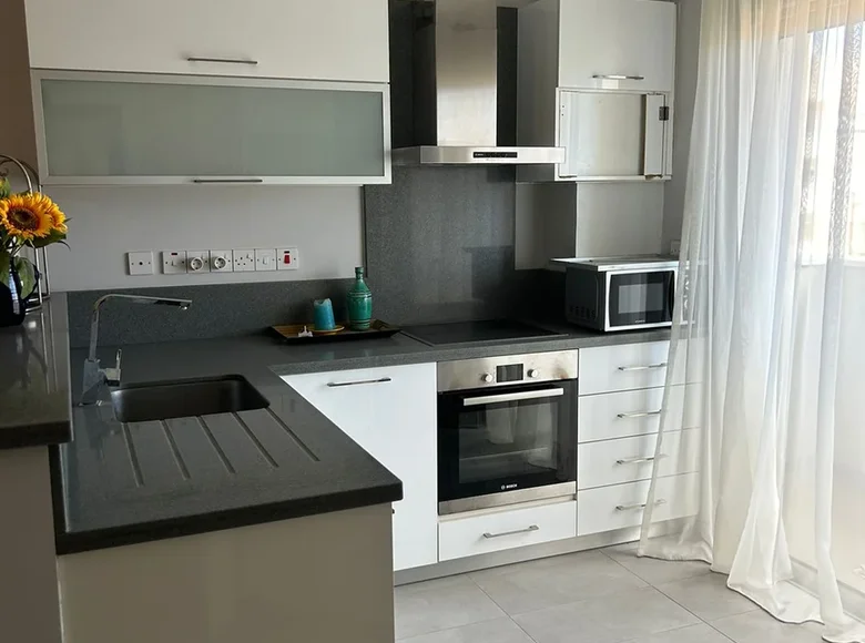 Mieszkanie 3 pokoi 92 m² Gmina Germasogeia, Cyprus