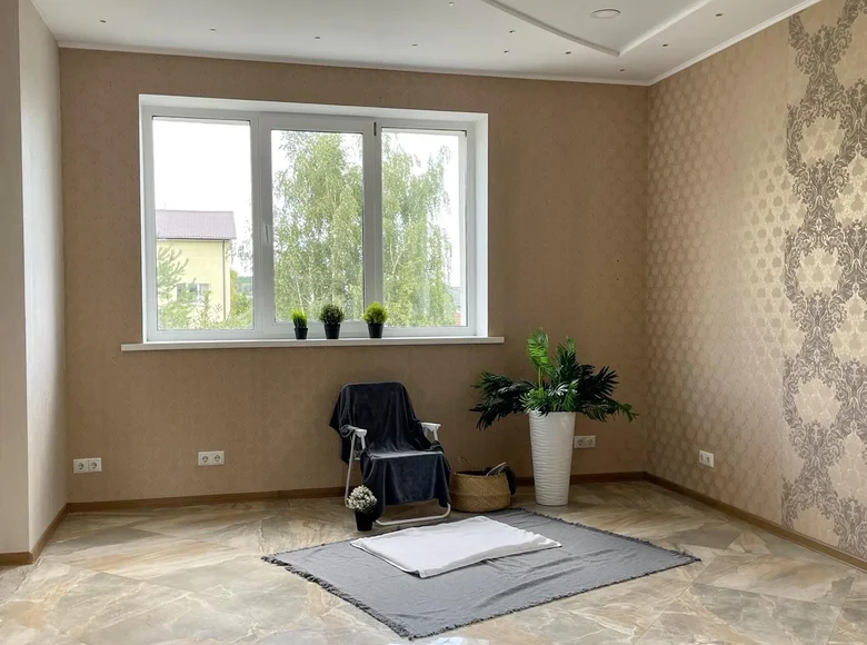 Mieszkanie 3 pokoi 173 m² Mińsk, Białoruś