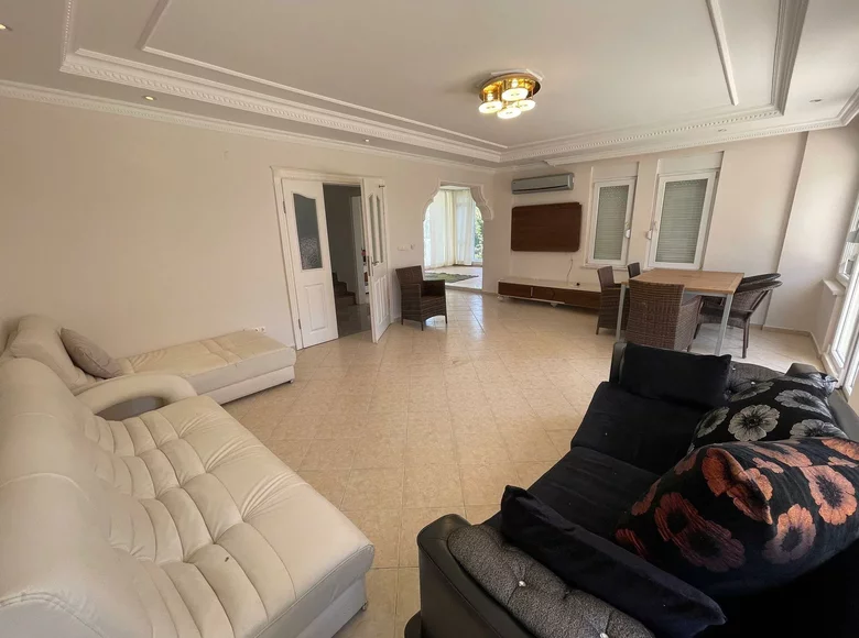 5-Zimmer-Villa 370 m² Alanya, Türkei