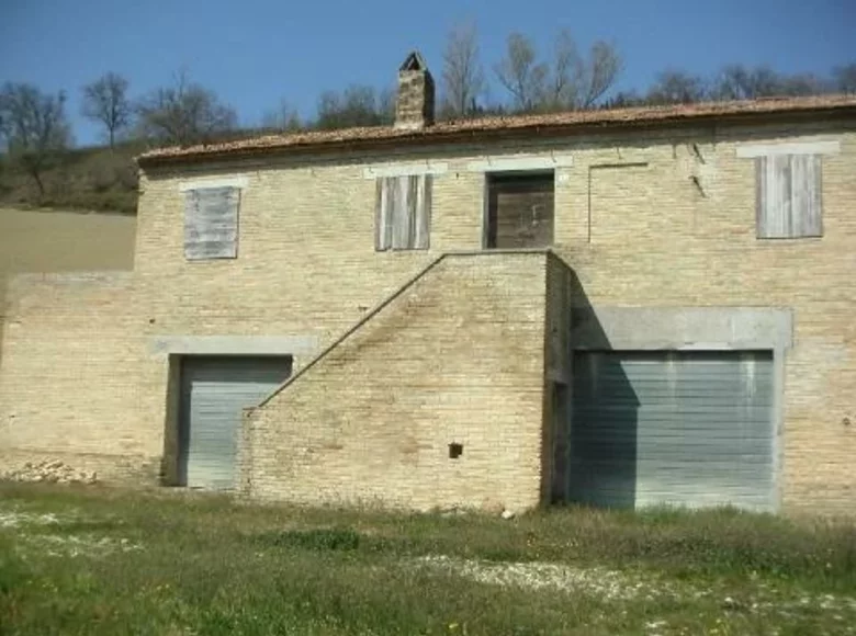 Casa 9 habitaciones 200 m² Terni, Italia
