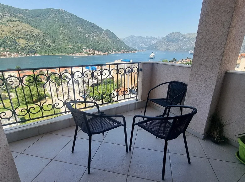 1 bedroom apartment 46 m² Dobrota, Montenegro