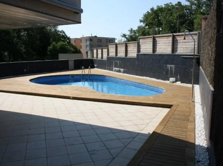 villa de 5 dormitorios 600 m² GRN, España