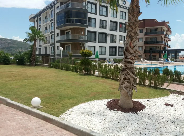 Mieszkanie 3 pokoi 155 m² Kusadasi, Turcja