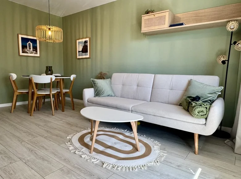 2 room apartment 43 m² Lodz, Poland