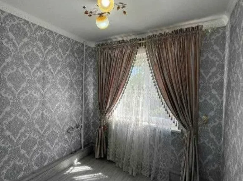 Kvartira 1 xona 42 m² Samarqandda