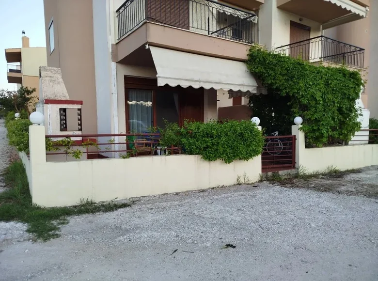 Mieszkanie 3 pokoi 50 m² Kalyves Polygyrou, Grecja