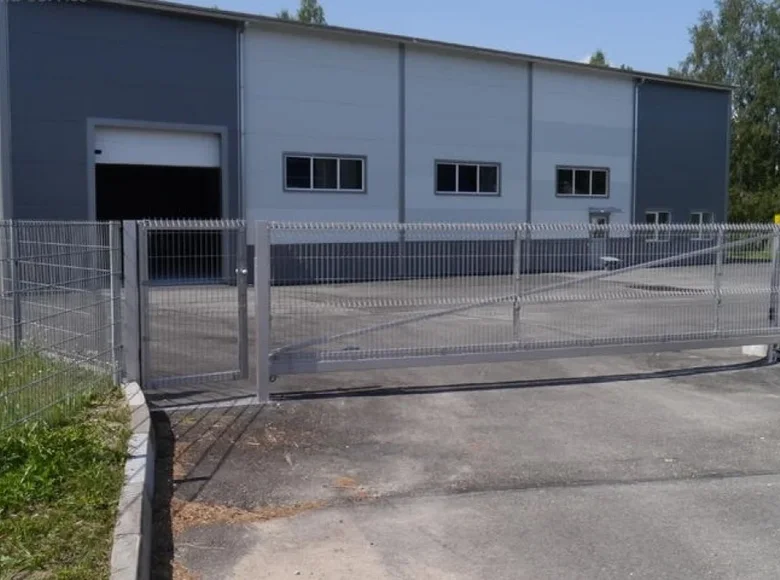 Produktion 700 m² Stopinu novads, Lettland