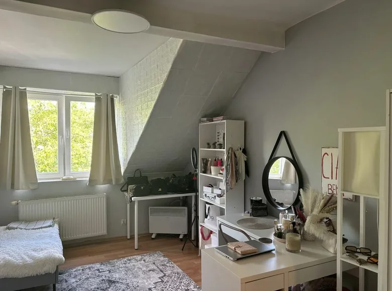 Mieszkanie 2 pokoi 74 m² w Kraków, Polska