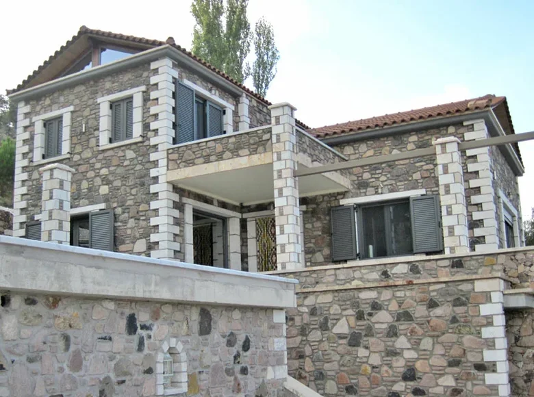 Maison de ville 5 chambres 100 m² Skoutaros, Grèce