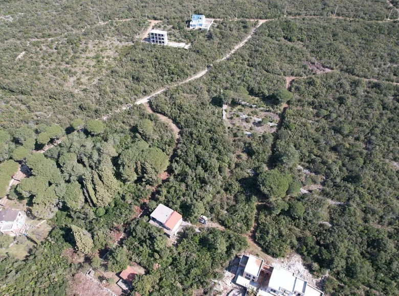 Land 2 000 m² Zagora, Montenegro