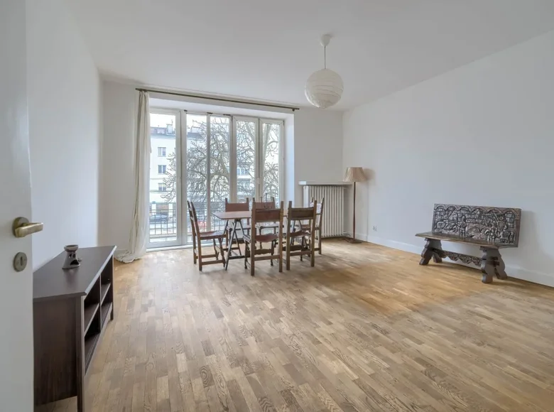 Mieszkanie 2 pokoi 76 m² Warszawa, Polska