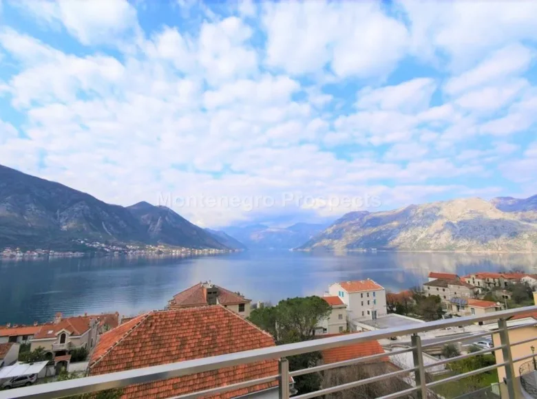 Apartment 108 m² Bijela, Montenegro