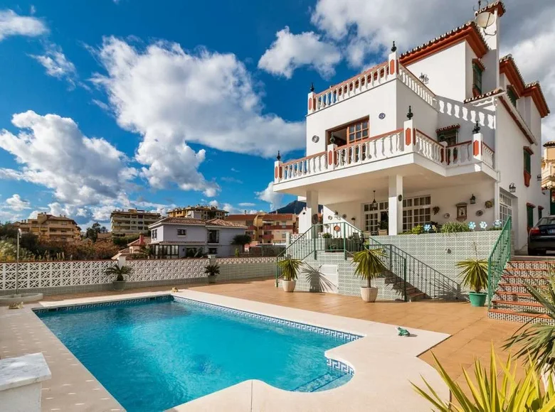 villa de 5 chambres 300 m² Marbella, Espagne