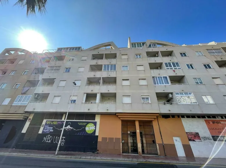 2 bedroom apartment 70 m² Torrevieja, Spain