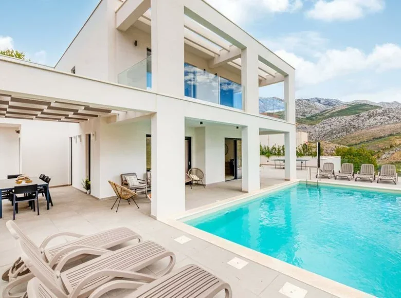 4 bedroom Villa 300 m² Grad Split, Croatia