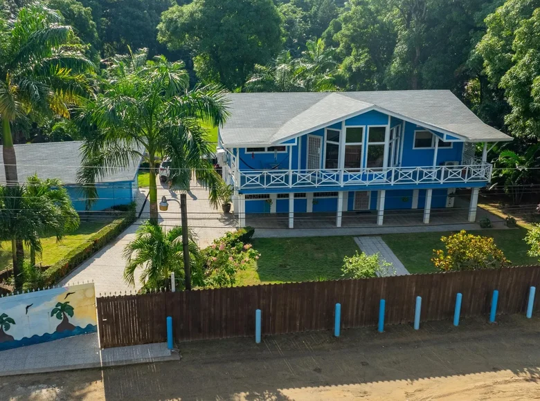 Дом 4 спальни 325 м² Sandy Bay, Гондурас
