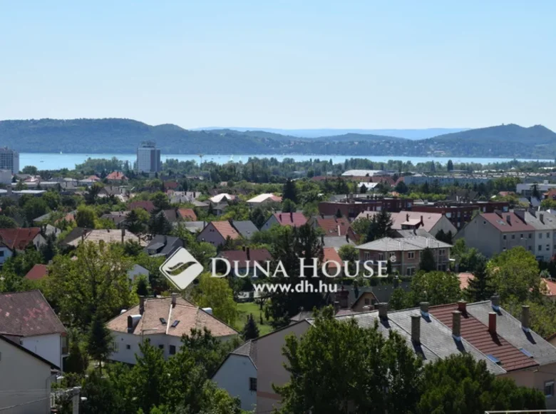 House 192 m² Balatonfured, Hungary