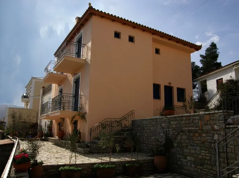 Dom wolnostojący 6 pokojów 198 m² Gmina Delphi, Grecja