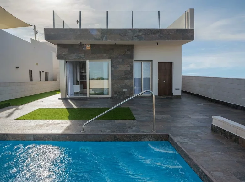 3 bedroom villa 157 m² Los Balcones, Spain