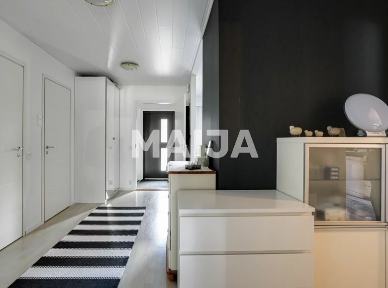 Mieszkanie 3 pokoi 79 m² Lieto, Finlandia