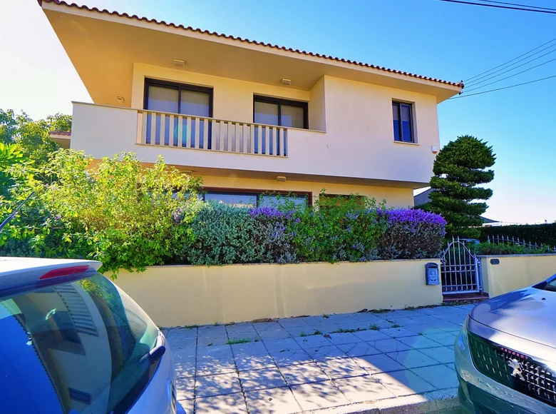 4 bedroom house 320 m² Larnaca, Cyprus