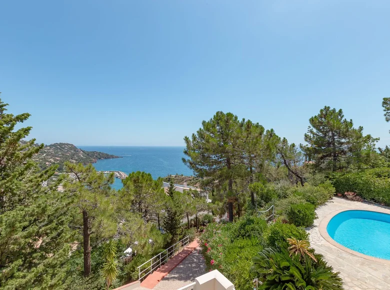 Villa de tres dormitorios 120 m² Francia, Francia