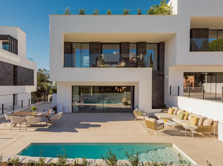 Willa 3 pokoi 341 m² Marbella, Hiszpania